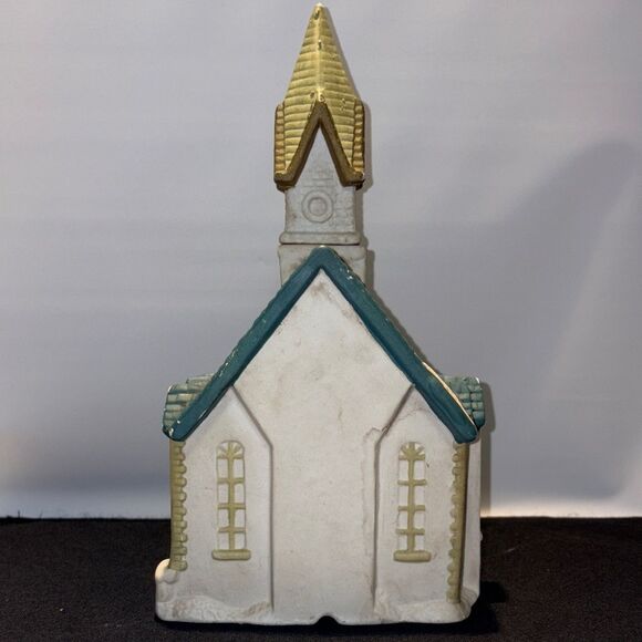 Vintage Charming Ceramic Church Figurine - Picture 6 of 9
